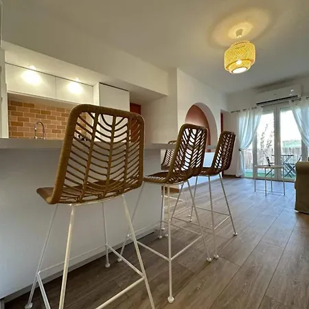 Daire Le Claridge - 4 Prs - Clim - Balcon - 5 Min Plages Antibes