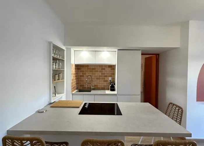 Apartmán Le Claridge - 4 Prs - Clim - Balcon - 5 Min Plages